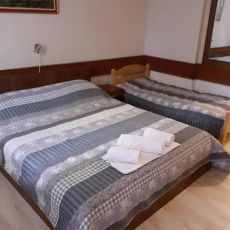 Restoran Sa Prenocistem Zitiste Hotel ภายนอก รูปภาพ