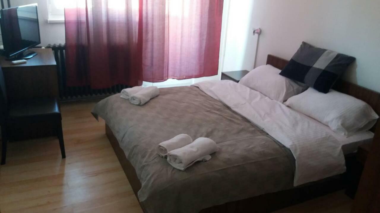 Restoran Sa Prenocistem Zitiste Hotel ภายนอก รูปภาพ
